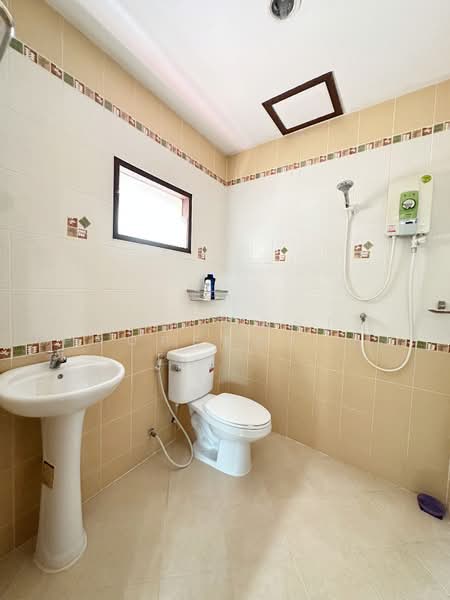 ทาวน์เฮ้าส์บางละมุง ชลบุรี, Chon Buri (Pattaya), Nong Pru, Bang Lamung (Pattaya), Chon Buri (Pattaya), 2 Bedrooms, 100 sqm, Townhouse For Sale, by The Best Property โบ๊ต, 500440087 - DDproperty.com