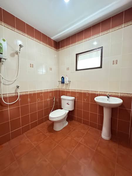 ทาวน์เฮ้าส์บางละมุง ชลบุรี, Chon Buri (Pattaya), Nong Pru, Bang Lamung (Pattaya), Chon Buri (Pattaya), 2 Bedrooms, 100 sqm, Townhouse For Sale, by The Best Property โบ๊ต, 500440087 - DDproperty.com
