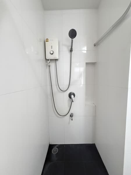 The Parkland Srinakarin Lakeside, Samut Prakan, 555 Lasalle Road, Bang Kaeo, Bang Plee, Samut Prakan, 1 Bedroom, 36 sqm, Condo For Sale, by ใบเฟิร์น, 500440095 - DDproperty.com