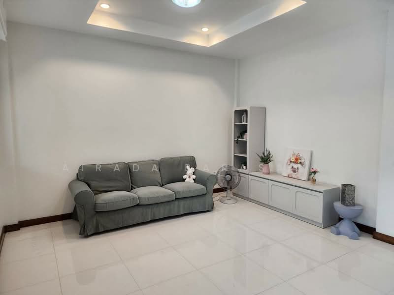 drea, village, Nonthaburi, Mahasawat, Bang Kruai, Nonthaburi, 5 Bedrooms, 200 sqm, Townhouse For Rent, by Airada Parasarn, 500440119 - DDproperty.com