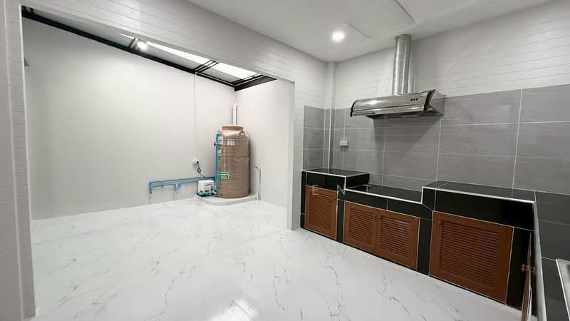 Budsarin Wongwaen-Rattanathibet, Nonthaburi, Ban Kluai-Sai Noi Road, Phimonrat, Bang Bua Thong, Nonthaburi, 4 Bedrooms, 100 sqm, Townhouse For Sale, by NR AGENT, 500440140 - DDproperty.com