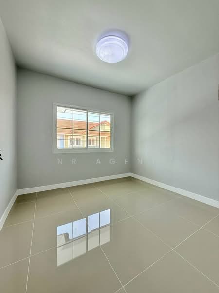 Pruksa 10, Nonthaburi, Bang Kruai - Sai Noi Road, Sai Noi, Nonthaburi, 3 Bedrooms, 100 sqm, Townhouse For Sale, by NR AGENT, 500440144 - DDproperty.com