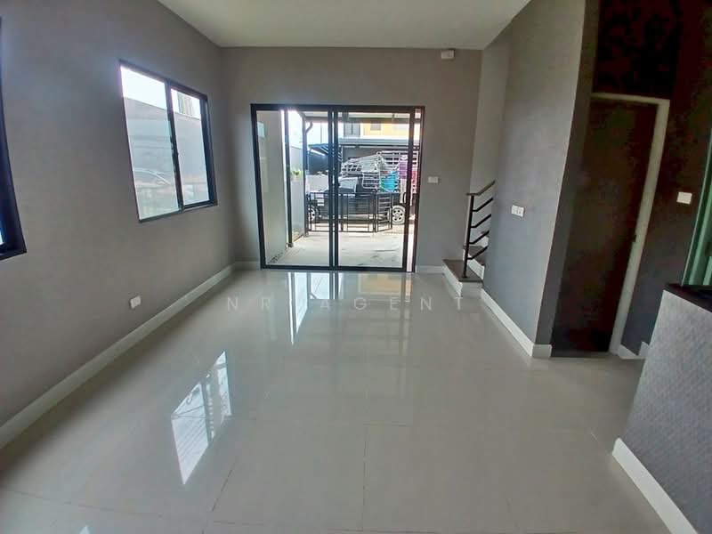 Siri Place Prachauthit 90 : สิริ เพลส ประชาอุทิศ 90, สมุทรปราการ, นาเกลือ, พระสมุทรเจดีย์, สมุทรปราการ, 97 ตร.ม., ทาวน์เฮ้าส์ ขาย, โดย NR AGENT, 500440156 - DDproperty.com