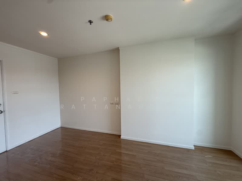 Lumpini Ville Prachachuen-Phongphet 2, Bangkok, Prachachuen Road, Wong Sawang, Bang Sue, Bangkok, 1 Bedroom, 30 sqm, Condo For Sale, by Paphada Rattanaburi, 500440197 - DDproperty.com
