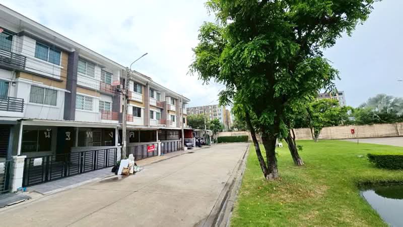 Townplus On Nut, Bangkok, On Nut - Ladkrabang Road, Lat Krabang, Bangkok, 3 Bedrooms, 160 sqm, Townhouse For Rent, by นัฐพงค์ มณีอัครเนตร, 500440260 - DDproperty.com