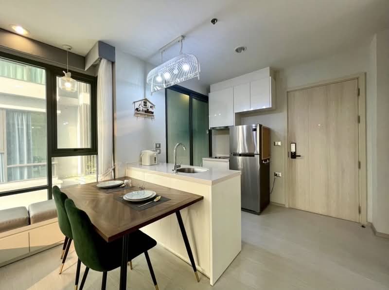 Rhythm Sukhumvit 42, Bangkok, Soi Sukhumvit 42, Sukhumvit Road, Phra Kanong, Khlong Toei, Bangkok, 1 Bedroom, 45 sqm, Condo For Rent, by Zom (ส้ม), 500440271 - DDproperty.com