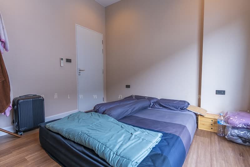 VENUE ID Petchkasem 81, Bangkok, Macharoen Road, Nong Kang Plu, Nong Khaem, Bangkok, 4 Bedrooms, 210 sqm, Single Detached House For Sale, by อดิเทพ ภระมรทัต, 500440295 - DDproperty.com