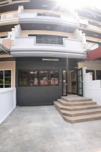 ไม่พบโครงการ, Bangkok, ราษฎร์พัฒนา 1-15, Saphan Sung, Bangkok, 5 Bedrooms, 240 sqm, Townhouse For Rent, by ณัฐพงศ์ สุนทรอรุณ, 500440333 - DDproperty.com