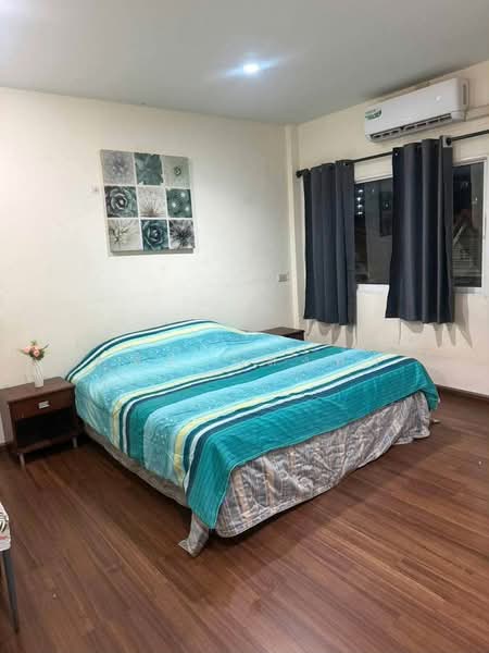 ให้เช่าทาวน์โฮม ซอยเขาน้อย บ่อวิน ศรีราชา, Chon Buri (Pattaya), Bo Win, Si Racha, Chon Buri (Pattaya), 2 Bedrooms, 75 sqm, Townhouse For Rent, by Dusit Saengfa, 500440338 - DDproperty.com