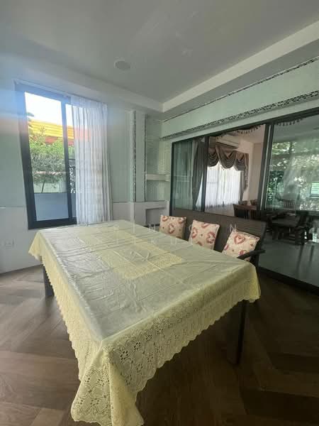 Mantana Kalapapruk-Wongwaen, Bangkok, 379 Kanchanaphisek Road, Lak Song, Bang Khae, Bangkok, 4 Bedrooms, 180 sqm, Single Detached House For Rent, by Varinporn Pipitkulsri, 500440358 - DDproperty.com