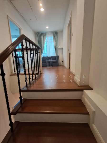 Baan Klang Krung Thonglor, Bangkok, 55 Soi Sukhumvit 55, Khlong Tan Nua, Watthana, Bangkok, 5 Bedrooms, 456 sqm, Townhouse For Rent, by Tittayaporn Kim (Jenny), 500440360 - DDproperty.com