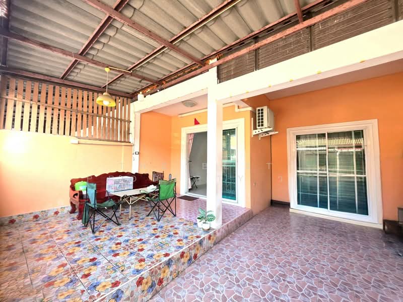 เซนสิริทาวน์ แหลมฉบัง (Censiri Town Laem Chabang), Chon Buri (Pattaya), Thung Suk La, Si Racha, Chon Buri (Pattaya), 2 Bedrooms, 100 sqm, Townhouse For Sale, by The Best Property วา, 500440398 - DDproperty.com
