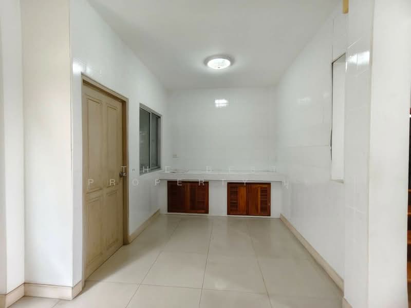 วิสต้า อเวนิว เพชรเกษม81 (Vista Avenue Petchkasem81), Bangkok, Nong Kham, Nong Khaem, Bangkok, 3 Bedrooms, 121 sqm, Townhouse For Sale, by The Best Property นุช, 500440426 - DDproperty.com
