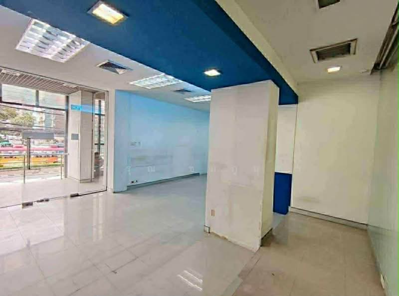 For Rent | Standalone 4-Storey Commercial Building | Prime Rama IV Road | 200m to MRT Hua Lamphong, Bangkok, Rong Muang, Pathum Wan, Bangkok, , 660 sqm, Shophouse For Rent, by การุณ ชมภูบุตร, 500440434 - DDproperty.com
