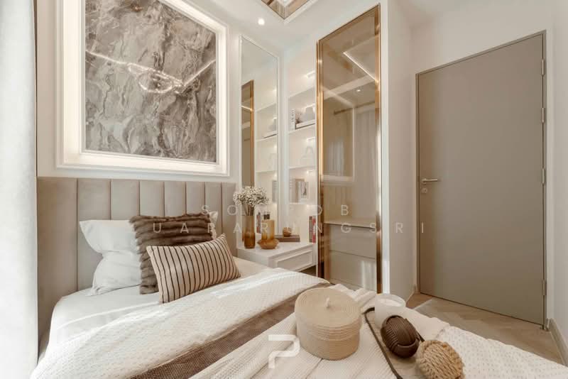 Life Ratchadapisek, Bangkok, 279 Ratchadapisaek Road, Huai Khwang, Bangkok, 2 Bedrooms, 57 sqm, Condo For Rent, by Sompob Buaparungsri, 500440461 - DDproperty.com