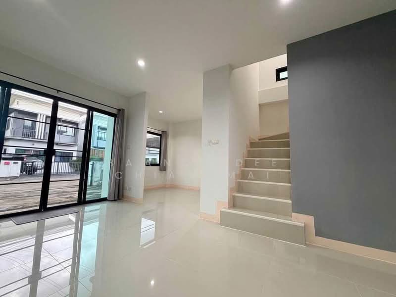 Townhome for rent near Kad Pakwan Market, Chiang Mai Rental Price: 14,000 THB / month No.14H1114, Chiang Mai, San Phak Wan, Hang Dong, Chiang Mai, 2 Bedrooms, 110 sqm, Townhouse For Rent, by Baandeedee Chiangmai, 500440485 - DDproperty.com