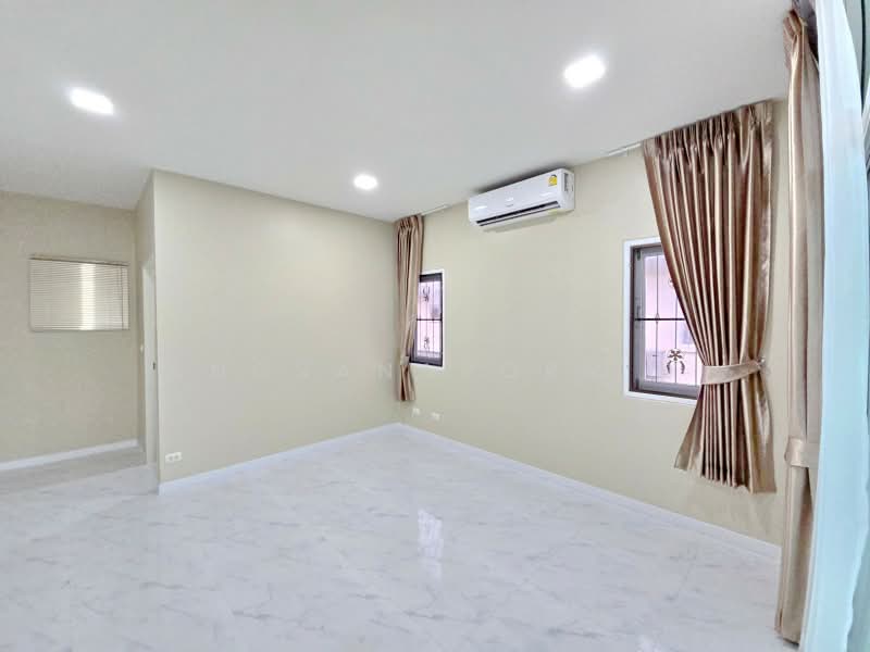 Passorn 12 Rangsit Klong 3, Pathum Thani, Yothathikan Khu Khot-Klong Luang Road, Khlong Sam, Khlong Luang, Pathum Thani, 4 Bedrooms, 150 sqm, Single Detached House For Sale, by Angsanaporn D, 500440512 - DDproperty.com