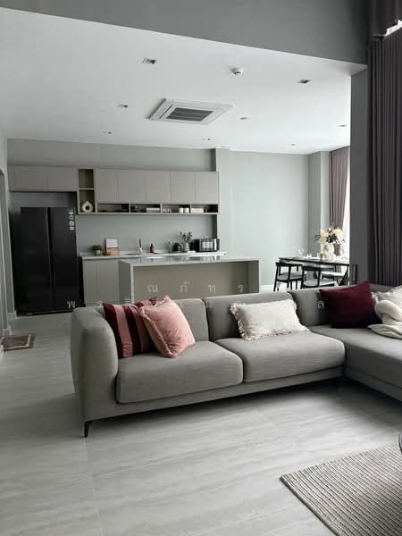 The Gentry Phatthanakan 2, Bangkok, Phatthanakan 32, Suan Luang, Bangkok, 4 Bedrooms, 425 sqm, Single Detached House For Rent, by ณภัทร พรสิริเมธากุล, 500440525 - DDproperty.com
