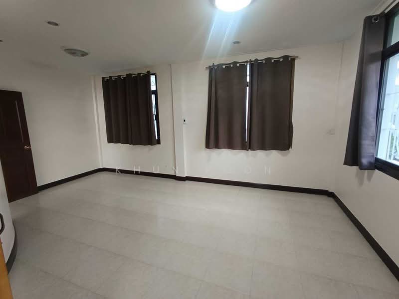 For Rent: Newly Renovated Detached House Near BTS Bearing | Parking for 6+ Cars (SPSSR319), Samut Prakan, สุขุมวิท 107, Samrong Nua, Muang Samut Prakarn, Samut Prakan, 3 Bedrooms, 200 sqm, Single Detached House For Rent, by Khun Poon, 500440527 - DDproperty.com