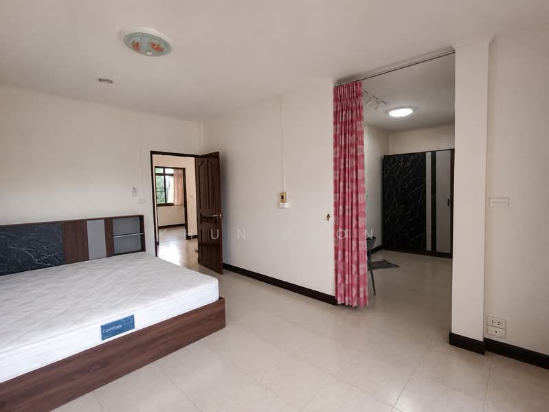 For Rent: Newly Renovated Detached House Near BTS Bearing | Parking for 6+ Cars (SPSSR319), Samut Prakan, สุขุมวิท 107, Samrong Nua, Muang Samut Prakarn, Samut Prakan, 3 Bedrooms, 200 sqm, Single Detached House For Rent, by Khun Poon, 500440527 - DDproperty.com
