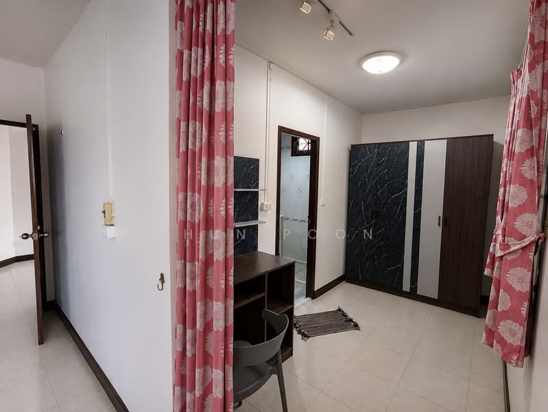 For Rent: Newly Renovated Detached House Near BTS Bearing | Parking for 6+ Cars (SPSSR319), Samut Prakan, สุขุมวิท 107, Samrong Nua, Muang Samut Prakarn, Samut Prakan, 3 Bedrooms, 200 sqm, Single Detached House For Rent, by Khun Poon, 500440527 - DDproperty.com