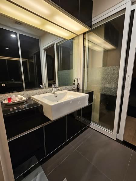 Athenee Residence, Bangkok, 65 Witthayu Road, Lumphini, Pathum Wan, Bangkok, 2 Bedrooms, 130 sqm, Condo For Rent, by Ratsarin Sirinipaspong, 500440536 - DDproperty.com