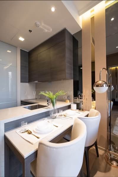 The Esse Asoke, Bangkok, 333 Soi Sukhumvit 21, Sukhumvit Road, Khlongtoei Nua, Watthana, Bangkok, 1 Bedroom, 37 sqm, Condo For Rent, by Juthamas Ruangrit ( YingMild), 500440537 - DDproperty.com