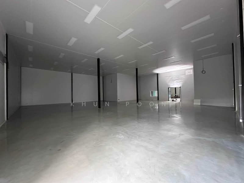 For Rent: Warehouse with Office | Chalerm Phrakiat Rama IX | Parking for 10+ Cars (SPSSR320), Bangkok, เฉลิมพระเกียรติ ร.9, Nong Bon, Prawet, Bangkok, , 540 sqm, Warehouse/Factory For Rent, by Khun Poon, 500440545 - DDproperty.com