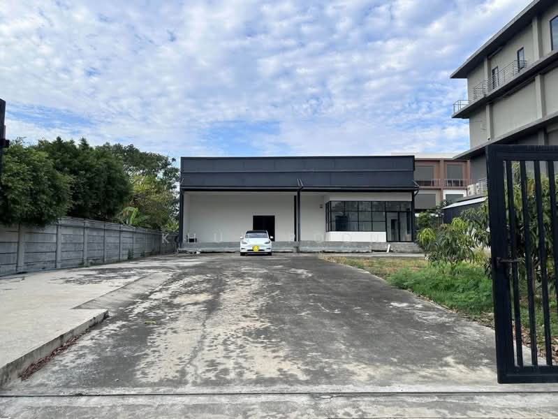 For Rent: Warehouse with Office | Chalerm Phrakiat Rama IX | Parking for 10+ Cars (SPSSR320), Bangkok, เฉลิมพระเกียรติ ร.9, Nong Bon, Prawet, Bangkok, , 540 sqm, Warehouse/Factory For Rent, by Khun Poon, 500440545 - DDproperty.com