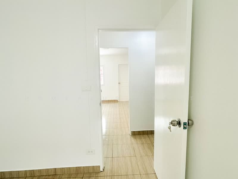 Poonsin Thani 1, Bangkok, Khlong Song Ton Nun, Lat Krabang, Bangkok, 2 Bedrooms, 115 sqm, Townhouse For Sale, by HOMEPLUS REALTY - คุณมิรา, 500440581 - DDproperty.com