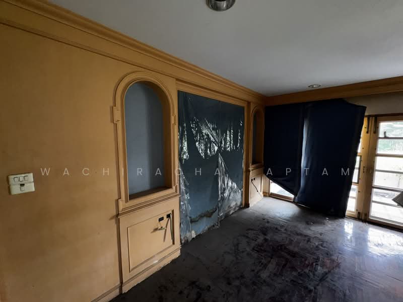 Thana City is selling land with a house included, Samut Prakan, บางนา-ตราด, Bang Chalong, Bang Plee, Samut Prakan, 5 Bedrooms, 1,000 sqm, Single Detached House For Sale, by Wachiracha Taptam, 500440614 - DDproperty.com