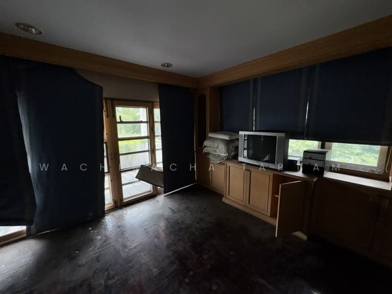 Thana City is selling land with a house included, Samut Prakan, บางนา-ตราด, Bang Chalong, Bang Plee, Samut Prakan, 5 Bedrooms, 1,000 sqm, Single Detached House For Sale, by Wachiracha Taptam, 500440614 - DDproperty.com