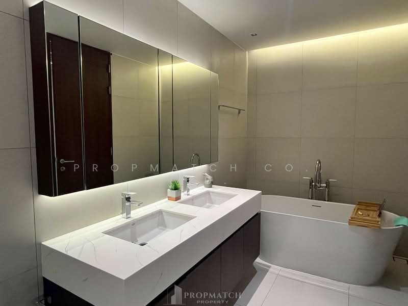 Raveevan Space, Bangkok, Soi Sukhumvit 39, Khlong Tan Nua, Watthana, Bangkok, 3 Bedrooms, 270 sqm, Condo For Rent, by PROPMATCH CO., LTD., 500440635 - DDproperty.com