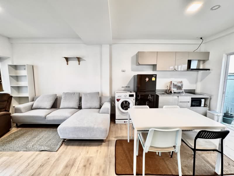 Indy 2 Bangna-Ramkhamhaeng 2, Bangkok, Soi Ramkhamhaeng 2, Dok Mai, Prawet, Bangkok, 2 Bedrooms, 99 sqm, Townhouse For Rent, by Wallaya (Jang) Boonmee, 500440645 - DDproperty.com