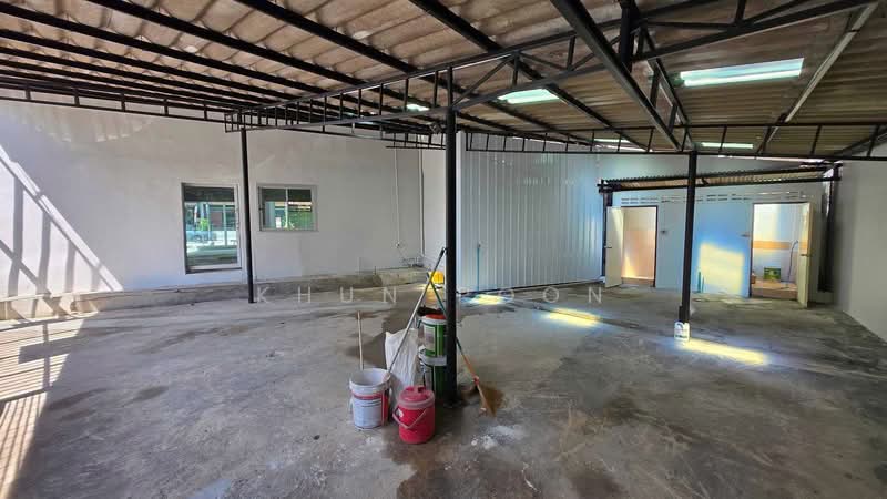 For Rent: Newly Renovated Corner Commercial Building | 2 Connected Units | Near Si Udom MRT Statio, Bangkok, เฉลิมพระเกียรติรัชกาลที่ 9, Nong Bon, Prawet, Bangkok, , 226 sqm, Shophouse For Rent, by Khun Poon, 500440660 - DDproperty.com