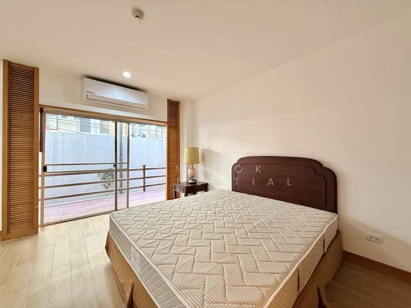 Esmeralda Apartments, Bangkok, Soi Ngamduphli, Rama 4 Road, Thung Maha Mek, Sathon, Bangkok, 2 Bedrooms, 240 sqm, Apartment For Rent, by Bangkok Residential, 500440714 - DDproperty.com