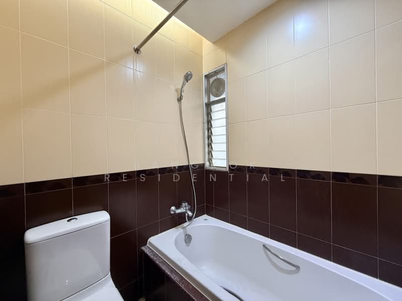 Esmeralda Apartments : เอสเมอรัลด้า อพาร์ทเม้นท์, กรุงเทพ, ซอยงามดูพลี ถนนพระราม 4, ทุ่งมหาเมฆ, สาทร, กรุงเทพ, 240 ตร.ม., อพาร์ทเมนท์ ให้เช่า, โดย Bangkok Residential, 500440714 - DDproperty.com