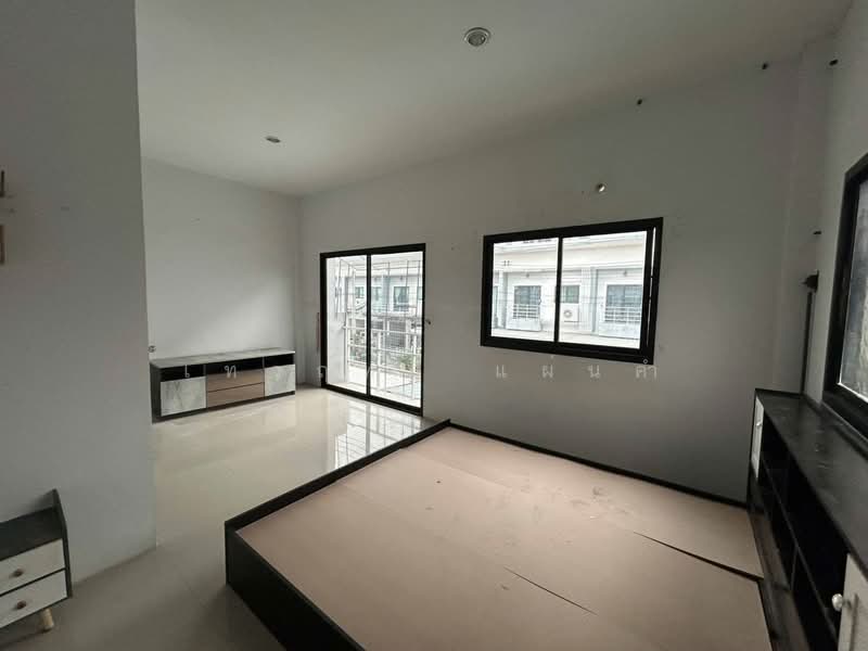 หมู่บ้านเอกสิริ สุวินทวงค์, Chachoengsao, Khlong Udomchonchon, Muang Chachoengsao, Chachoengsao, 3 Bedrooms, 125 sqm, Townhouse For Sale, by เทวฤทธิ์ แผ่นคำ, 500440720 - DDproperty.com