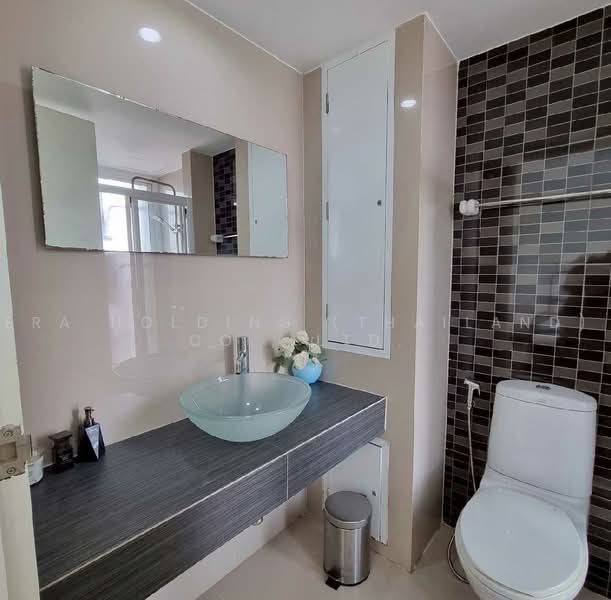 J.W. Boulevard Srivara, Bangkok, Srivara Road, Phlapphla, Wang Thonglang, Bangkok, 2 Bedrooms, 55 sqm, Condo For Rent, by ERA Holding (Thailand) Co., Ltd., 500440761 - DDproperty.com