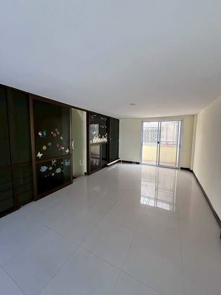 Townhouse for Rent Near BTS Udom Suk / BTS Punnawithi (SPSJP526), Bangkok, วชิรธรรม ซอย6, Bang Na Nuea, Bang Na, Bangkok, 2 Bedrooms, 160 sqm, Townhouse For Rent, by Khun Jane, 500440764 - DDproperty.com