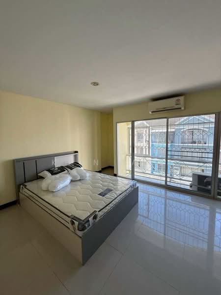 Townhouse for Rent Near BTS Udom Suk / BTS Punnawithi (SPSJP526), Bangkok, วชิรธรรม ซอย6, Bang Na Nuea, Bang Na, Bangkok, 2 Bedrooms, 160 sqm, Townhouse For Rent, by Khun Jane, 500440764 - DDproperty.com
