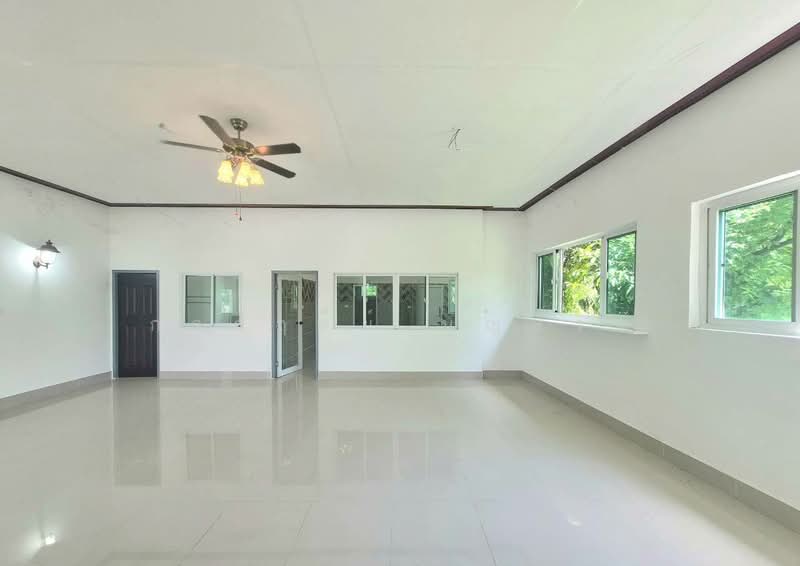 บ้านเดี่ยว 2 ชั้น ( สร้างเอง ) 222.3 ตารางวา ซอยรังสิต-นครนายก 31 (บงกช59), Pathum Thani, รังสิต-นครนายก 31, Khlong Song, Khlong Luang, Pathum Thani, 4 Bedrooms, 330 sqm, Single Detached House For Sale, by กรกฤตย์ บุญสระ, 500440782 - DDproperty.com