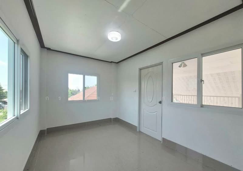 บ้านเดี่ยว 2 ชั้น ( สร้างเอง ) 222.3 ตารางวา ซอยรังสิต-นครนายก 31 (บงกช59), Pathum Thani, รังสิต-นครนายก 31, Khlong Song, Khlong Luang, Pathum Thani, 4 Bedrooms, 330 sqm, Single Detached House For Sale, by กรกฤตย์ บุญสระ, 500440782 - DDproperty.com
