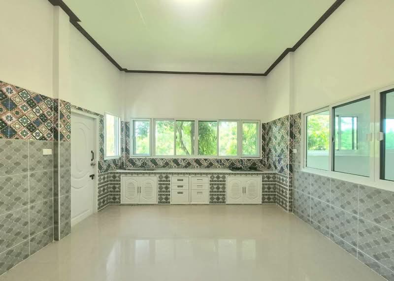 บ้านเดี่ยว 2 ชั้น ( สร้างเอง ) 222.3 ตารางวา ซอยรังสิต-นครนายก 31 (บงกช59), Pathum Thani, รังสิต-นครนายก 31, Khlong Song, Khlong Luang, Pathum Thani, 4 Bedrooms, 330 sqm, Single Detached House For Sale, by กรกฤตย์ บุญสระ, 500440782 - DDproperty.com