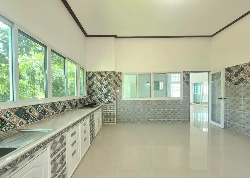 บ้านเดี่ยว 2 ชั้น ( สร้างเอง ) 222.3 ตารางวา ซอยรังสิต-นครนายก 31 (บงกช59), Pathum Thani, รังสิต-นครนายก 31, Khlong Song, Khlong Luang, Pathum Thani, 4 Bedrooms, 330 sqm, Single Detached House For Sale, by กรกฤตย์ บุญสระ, 500440782 - DDproperty.com