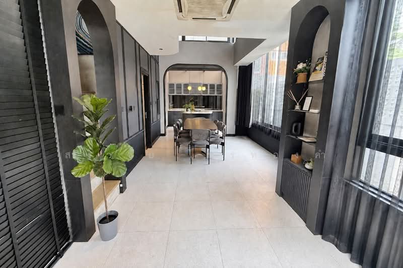 Britloft Kaset-Phahol, Bangkok, Soi Ladplakhao 34, Chorake Bua, Lat Phrao, Bangkok, 3 Bedrooms, 360 sqm, Townhouse For Sale, by สง่าชัย ไทรทองคำ, 500440814 - DDproperty.com
