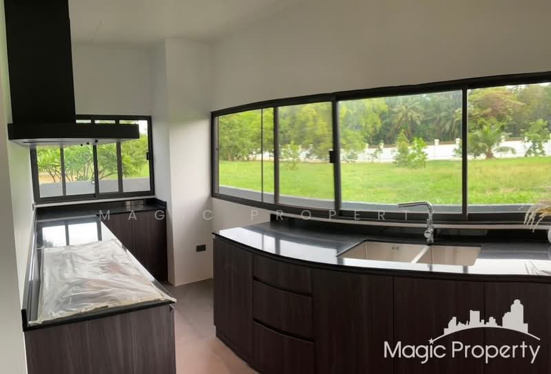 Windmill Park, Samut Prakan, Windmill Park Village Road, Bangphli Yai, Bang Plee, Samut Prakan, 3 Bedrooms, 600 sqm, Single Detached House For Sale, by Magic Property, 500440821 - DDproperty.com