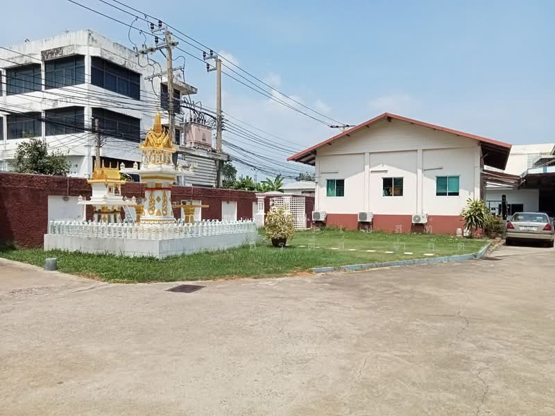 45971 – เพียง 290 เมตรจากถนนใหญ่ประชาอุทิศ! ขายที่ดินพร้อมโกดังผืนใหญ่ 2 ไร่ครึ่ง รถขนนส่งเข้า-ออกสะ, Bangkok, ประชาอุทิศ, Rat Burana, Bangkok, , 3,980 sqm, Land For Sale, by Forbest Properties Co., Ltd., 500440850 - DDproperty.com