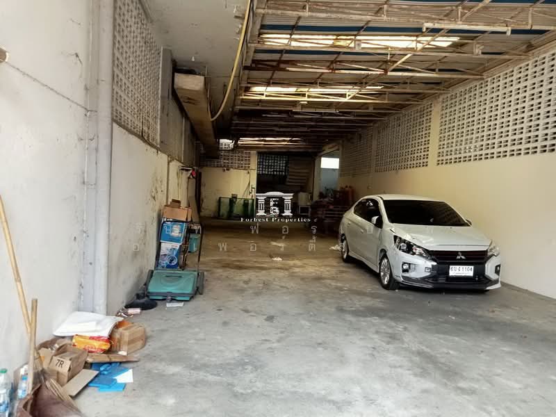 45971 – เพียง 290 เมตรจากถนนใหญ่ประชาอุทิศ! ขายที่ดินพร้อมโกดังผืนใหญ่ 2 ไร่ครึ่ง รถขนนส่งเข้า-ออกสะ, Bangkok, ประชาอุทิศ, Rat Burana, Bangkok, , 3,980 sqm, Land For Sale, by Forbest Properties Co., Ltd., 500440850 - DDproperty.com