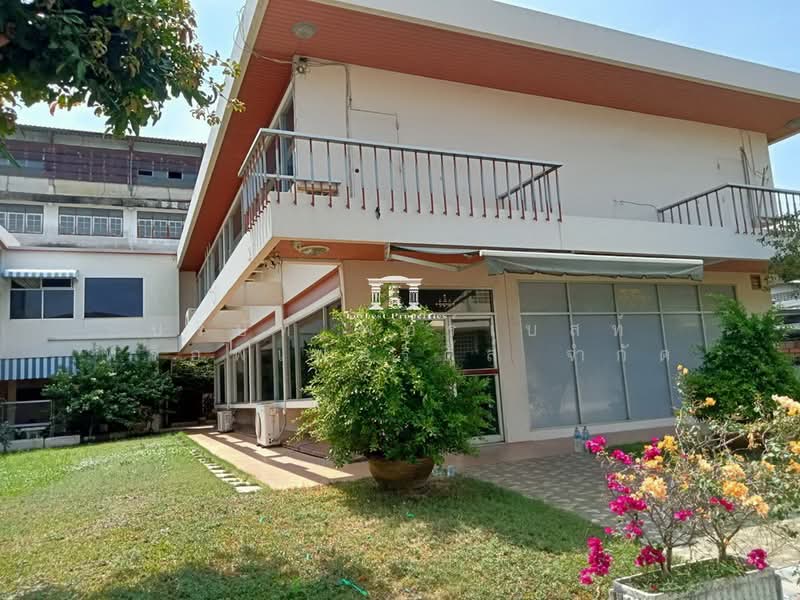 45971 – เพียง 290 เมตรจากถนนใหญ่ประชาอุทิศ! ขายที่ดินพร้อมโกดังผืนใหญ่ 2 ไร่ครึ่ง รถขนนส่งเข้า-ออกสะ, กรุงเทพ, ประชาอุทิศ, ราษฎร์บูรณะ, กรุงเทพ, 3,980 ตร.ม., ที่ดิน ขาย, โดย บริษัท ฟอร์เบสท์ พร็อพเพอร์ตี้ส์ จำกัด, 500440850 - DDproperty.com